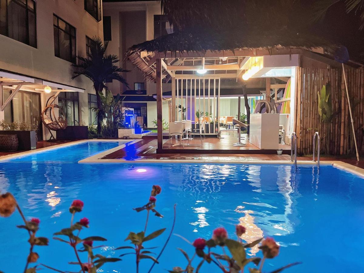 Siargao Seasky Resort Catangnan 외부 사진